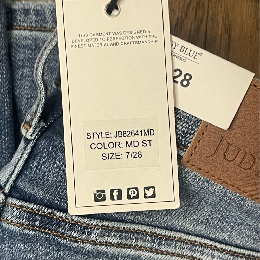 Judy Blue Kaylee High Waist Distressed Dad Jeans NWT Size 7/28 - Picture 6 of 15